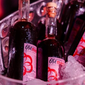 Old Menesa embotellado